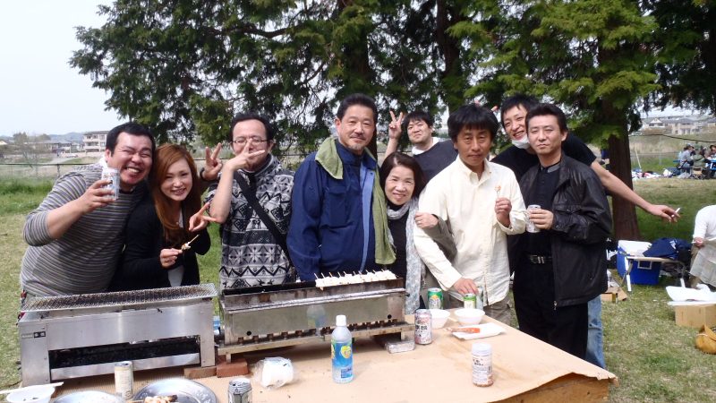 総合人材サービスエレメンツ2013年お花見in多賀公園の写真です